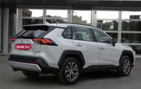 Toyota RAV4, 2024 год, 4 490 000 рублей, 6 фотография