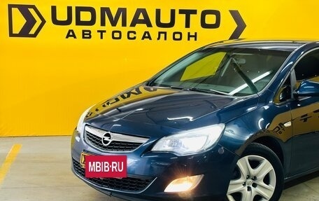 Opel Astra J, 2011 год, 779 000 рублей, 3 фотография