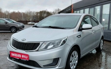 KIA Rio III рестайлинг, 2013 год, 936 000 рублей, 1 фотография