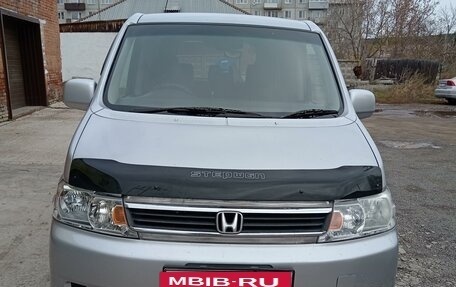 Honda Stepwgn II рестайлинг, 2004 год, 1 200 000 рублей, 2 фотография