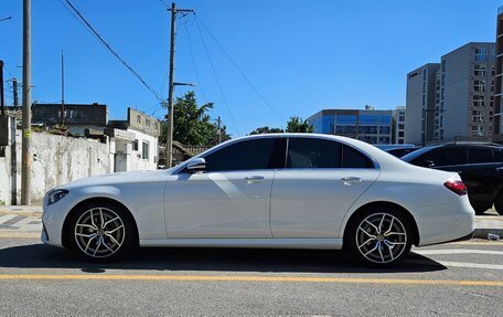 Mercedes-Benz E-Класс, 2021 год, 4 400 000 рублей, 2 фотография