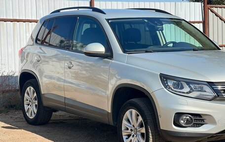 Volkswagen Tiguan I, 2013 год, 990 000 рублей, 2 фотография