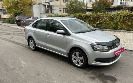 Volkswagen Polo VI (EU Market), 2012 год, 960 000 рублей, 2 фотография