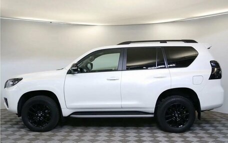 Toyota Land Cruiser Prado 150 рестайлинг 2, 2020 год, 6 900 000 рублей, 9 фотография