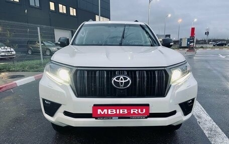 Toyota Land Cruiser Prado 150 рестайлинг 2, 2020 год, 6 900 000 рублей, 2 фотография