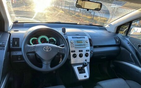 Toyota Corolla Verso I, 2006 год, 790 000 рублей, 10 фотография