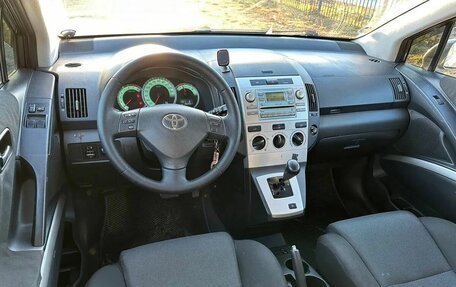 Toyota Corolla Verso I, 2006 год, 790 000 рублей, 15 фотография