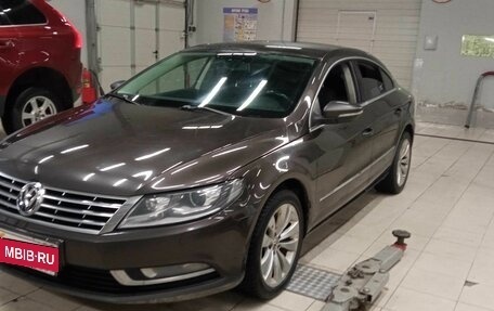 Volkswagen Passat CC I рестайлинг, 2014 год, 999 000 рублей, 1 фотография