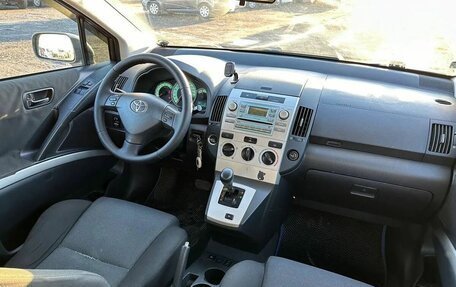 Toyota Corolla Verso I, 2006 год, 790 000 рублей, 19 фотография