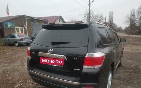 Toyota Highlander III, 2012 год, 2 200 000 рублей, 4 фотография