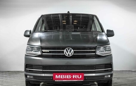 Volkswagen Caravelle T6 рестайлинг, 2017 год, 3 030 000 рублей, 2 фотография