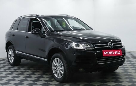 Volkswagen Touareg III, 2013 год, 2 095 000 рублей, 3 фотография