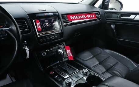 Volkswagen Touareg III, 2013 год, 2 095 000 рублей, 21 фотография