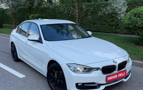 BMW 3 серия, 2014 год, 2 400 000 рублей, 1 фотография