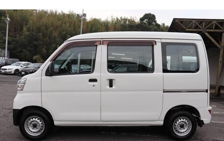 Daihatsu Hijet X, 2017 год, 572 333 рублей, 3 фотография