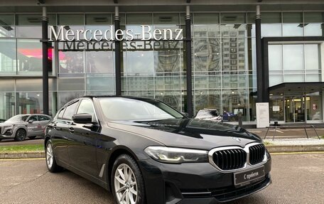 BMW 5 серия, 2021 год, 3 550 000 рублей, 3 фотография