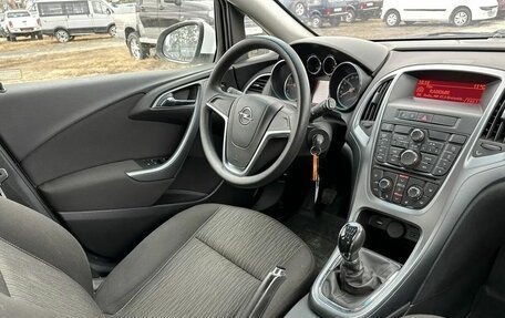 Opel Astra J, 2014 год, 815 000 рублей, 9 фотография