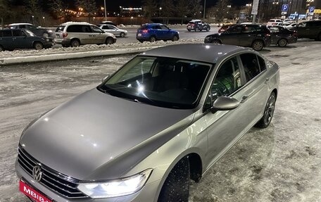 Volkswagen Passat B8 рестайлинг, 2016 год, 1 850 000 рублей, 2 фотография