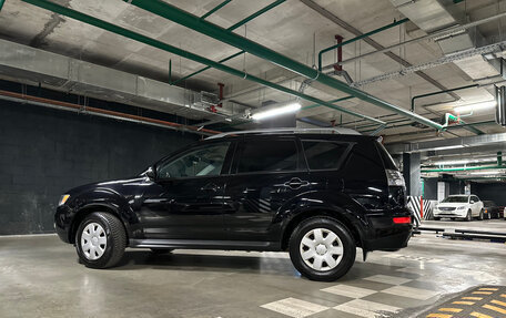 Mitsubishi Outlander III рестайлинг 3, 2010 год, 1 400 000 рублей, 10 фотография