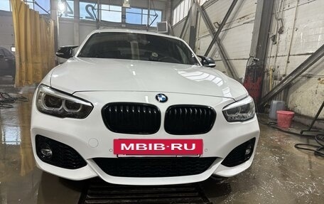 BMW 1 серия, 2018 год, 2 500 000 рублей, 5 фотография