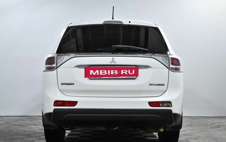 Mitsubishi Outlander III рестайлинг 3, 2012 год, 1 095 000 рублей, 6 фотография