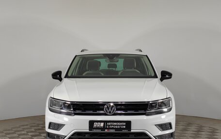 Volkswagen Tiguan II, 2020 год, 2 899 000 рублей, 2 фотография