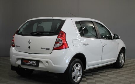 Renault Sandero I, 2013 год, 635 000 рублей, 2 фотография