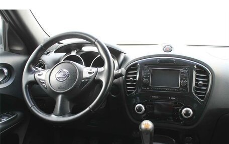 Nissan Juke II, 2012 год, 990 000 рублей, 11 фотография