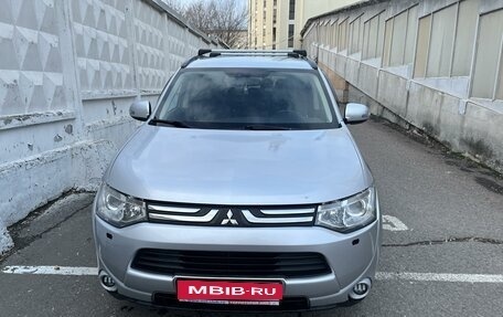 Mitsubishi Outlander III рестайлинг 3, 2012 год, 1 500 000 рублей, 1 фотография