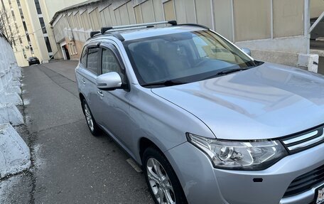 Mitsubishi Outlander III рестайлинг 3, 2012 год, 1 500 000 рублей, 19 фотография