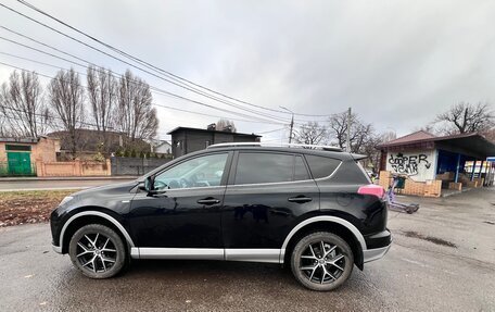 Toyota RAV4, 2017 год, 2 690 000 рублей, 4 фотография