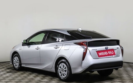 Toyota Prius IV XW50, 2018 год, 2 198 000 рублей, 7 фотография