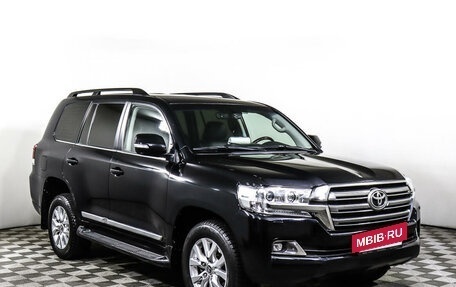 Toyota Land Cruiser 200, 2015 год, 5 497 000 рублей, 3 фотография