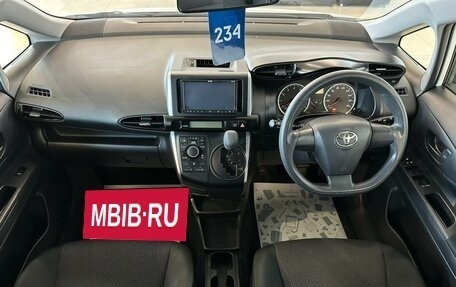 Toyota Wish II, 2013 год, 1 749 000 рублей, 16 фотография