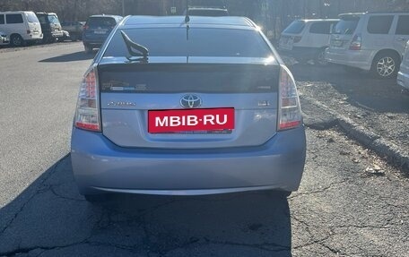 Toyota Prius, 2011 год, 900 000 рублей, 3 фотография