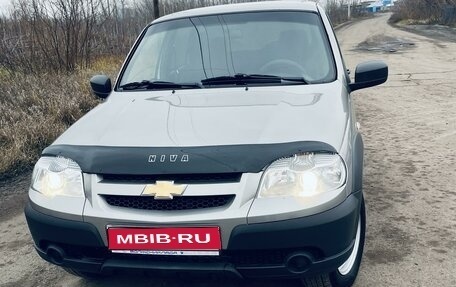 Chevrolet Niva I рестайлинг, 2017 год, 773 000 рублей, 1 фотография