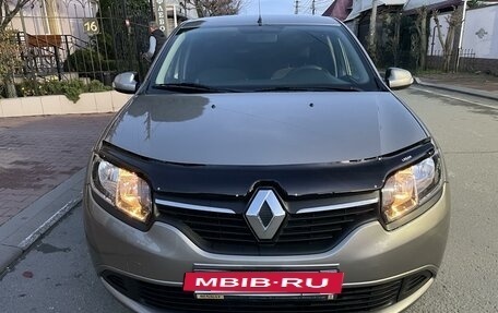 Renault Logan II, 2013 год, 1 030 000 рублей, 28 фотография