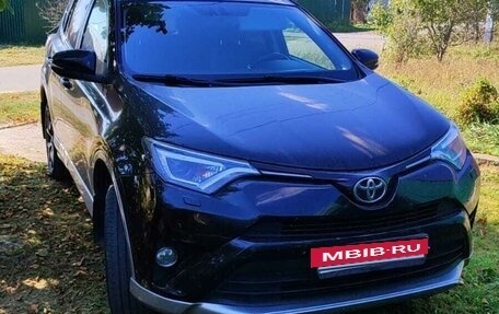 Toyota RAV4, 2017 год, 2 700 000 рублей, 2 фотография