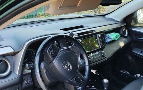 Toyota RAV4, 2017 год, 2 700 000 рублей, 4 фотография