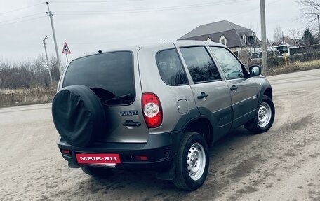 Chevrolet Niva I рестайлинг, 2017 год, 773 000 рублей, 3 фотография