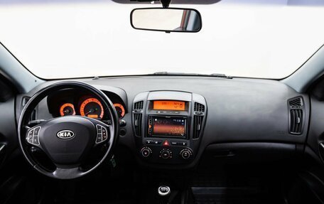 KIA cee'd I рестайлинг, 2007 год, 548 000 рублей, 13 фотография