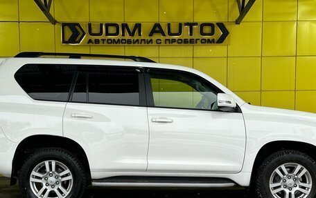 Toyota Land Cruiser Prado 150 рестайлинг 2, 2011 год, 3 099 000 рублей, 6 фотография