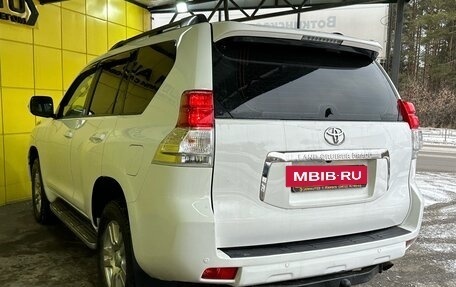 Toyota Land Cruiser Prado 150 рестайлинг 2, 2011 год, 3 099 000 рублей, 12 фотография