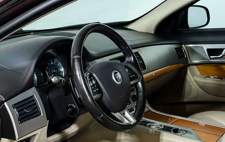 Jaguar XF I рестайлинг, 2013 год, 13 фотография