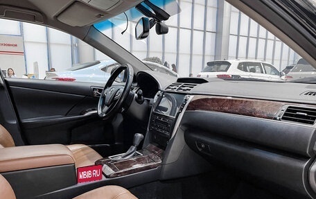 Toyota Camry, 2016 год, 2 350 000 рублей, 11 фотография