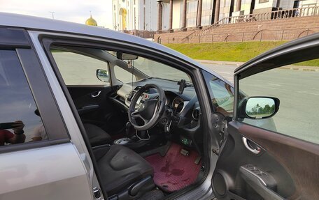 Honda Fit III, 2011 год, 700 000 рублей, 3 фотография