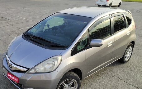 Honda Fit III, 2011 год, 700 000 рублей, 7 фотография