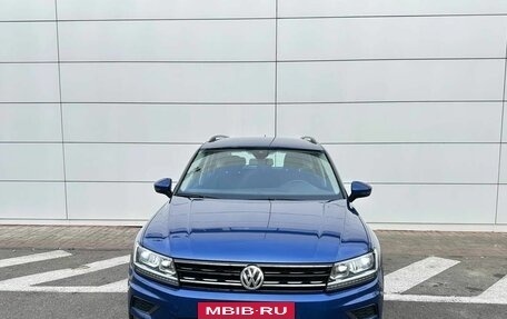 Volkswagen Tiguan II, 2020 год, 2 670 000 рублей, 2 фотография