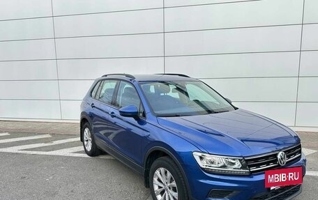 Volkswagen Tiguan II, 2020 год, 2 670 000 рублей, 3 фотография