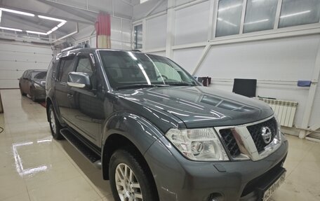 Nissan Pathfinder, 2013 год, 2 050 000 рублей, 2 фотография